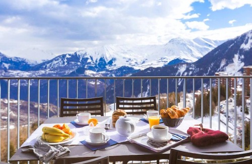 Villarembert Condo | Appartement Confortable Au Pied des Pistes | Wi-Fi Gratuit + Parking Disponible