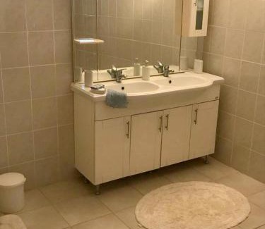 Sainte-Rose Apartment | Appartement confort à Sainte-Rose avec piscine partagée