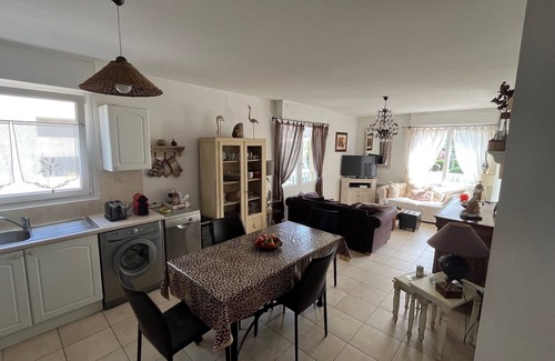 Calvi Apartment | Appartement Confortable au Calme, à Deux pas de la Plage et du Port