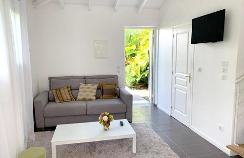 L'Autre-Bord Apartment | Appartement confortable au Moule 60 m² avec piscine privée