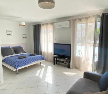 Le Pharo Apartment | Appartement confortable près de la plage Catalane et Pharo