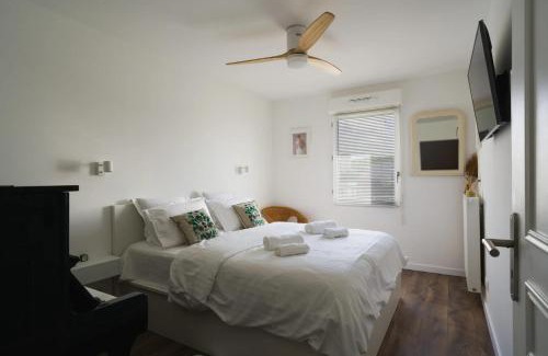 Montreuil Apartment | Appartement confortable a Montreuil 80 m² Vue sur jardin