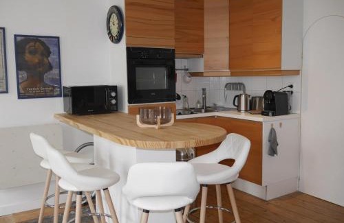 Le Palais Apartment | Appartement cosy 2 chambres, cœur de Le Palais, proche commerces et plage - FR-1-418-268