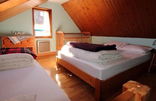 Vagney House | Appartement cosy au cœur de Vagney, proche commerces et sentiers, terrasse et cheminée, à 15km Gérardmer - FR-1-589-304