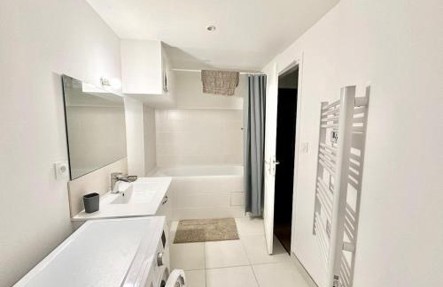 Cremieu Apartment | Appartement Cosy au coeur de Crémieu