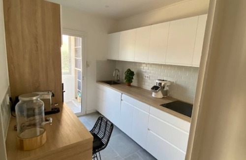 Bonneveine Apartment | Appartement Cosy Avec Terrasse Parking Proche Plages et Calanques