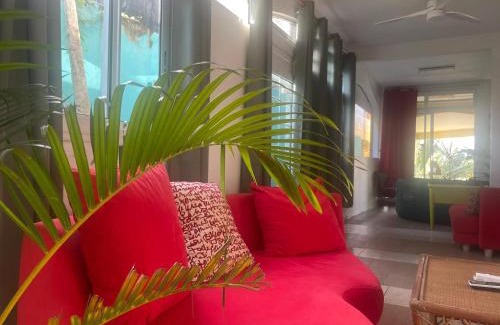 Circuit 1C1 Apartment | Appartement cosy avec jacuzzi à Petit-Bourg 80 m²