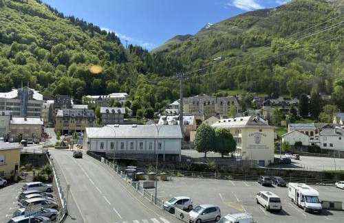 Cauterets Apartment | Appartement cosy Cauterets, télécabine, parking, Wi-Fi, 4 pers - FR-1-812-79