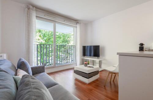 Epinay-sur-Seine Apartment | Appartement Cosy & Familial proche Paris