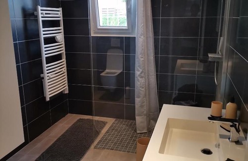 La Milesse Apartment | Appartement dans habitation privée avec piscine