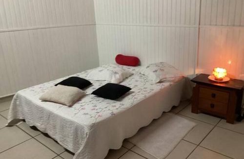 Saint-Benoit Apartment | Appartement dans propriété reposante