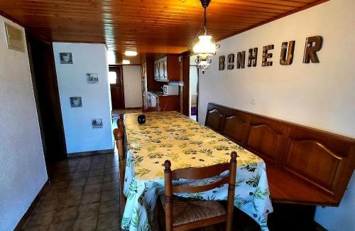 Ursy Apartment | appartement de campagne seul