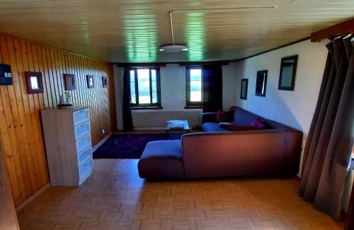 Ursy Apartment | appartement de campagne seul