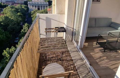 Les Chartreux Apartment | Appartement de Charme Avec Balcon Ensoleillé au Cœur de Marseille