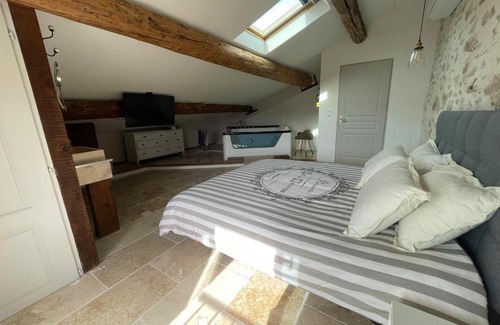 Puyvert Apartment | Appartement de charme Sud Luberon classé 4 étoiles