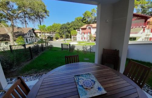 Soorts-Hossegor Apartment | Appartement de standing avec jardin privatif, proche du lac et du centre, parking inclus - FR-1-239-583