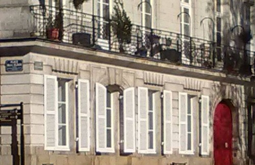 Celas Apartment | Appartement Devant le Musée