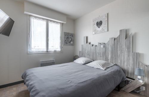 Courseulles-sur-Mer Apartment | Appartement dos à la marina - Proche de la plage