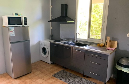 Morel Apartment | Appartement Douillet au Moule à 10 min de la Plage
