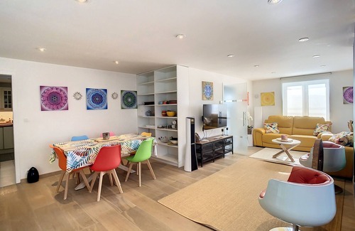 Floreffe Apartment | Appartement Duplex 2CH Avec Piscine Privative Intérieure Chauffée à 32°c