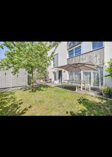 Bagneux Apartment | Appartement duplex en résidence familiale et surveillée de 2 chambres à deux pas de paris avec sa place de parking et son jardinet Pas de fêtes