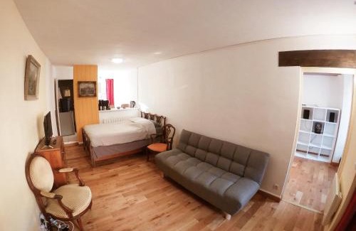 Milly-la-Foret Apartment | Appartement en plein cœur de Milly-la-Forêt