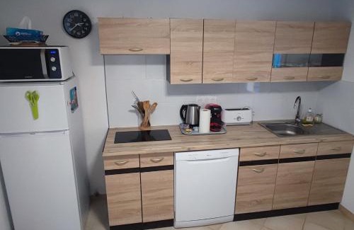 Collobrieres House | Appartement en pleine nature avec piscine chauffée
