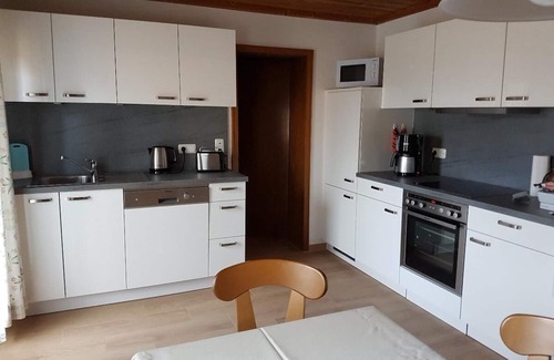Zwiesel Apartment | Appartement für 1-2 Personen mit Balkon und Küchenzeile