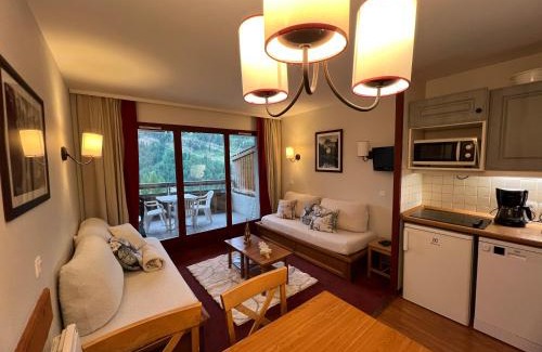 Isola Apartment | Appartement familial pour 5 personnes, grande terrasse sud, vue panoramique, soleil, calme havre de paix et de détente