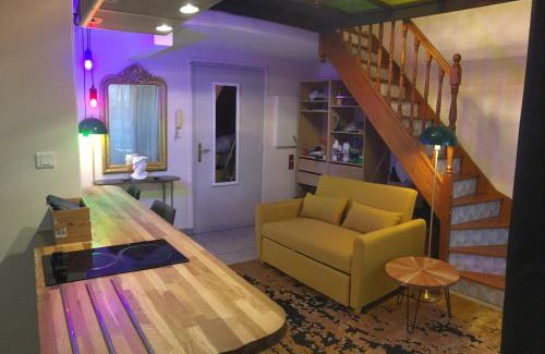 Sainte-Clotilde Centre Apartment | Appartement Flamboyant