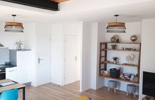 Beaupreau-en-Mauges Apartment | Appartement Duplex Dans une Ancienne Usine