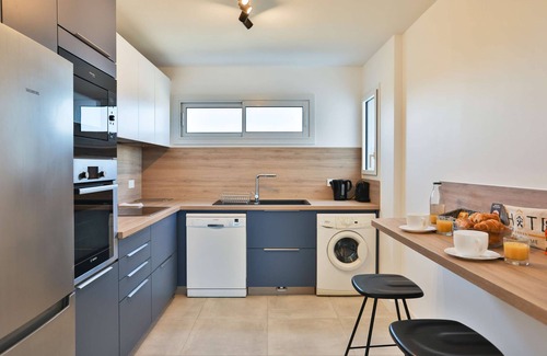 Les Sables d'Olonne Apartment | Appartement de caractère, superbe vue mer 280°