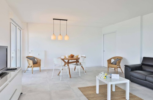 Les Sables d'Olonne Apartment | Appartement de caractère, superbe vue mer 280°