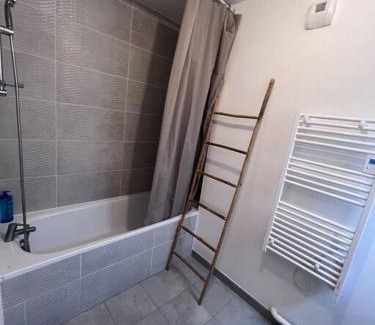 Pierrefitte-sur-Seine Apartment | Appartement 5 personnes