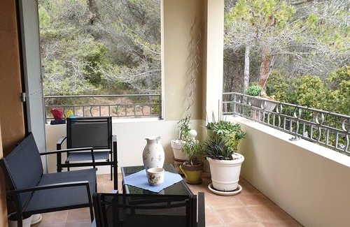 Saumane-de-Vaucluse Apartment | Appartement Calme Dans la Résidence Sécurisée du Golf