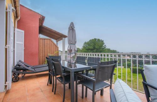 Le Dramont Apartment | Appartement Grande Terrasse Vue Mer