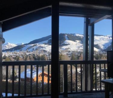 Megeve Apartment | Appartement Hameau des Pistes - Ski-in and Ski-out