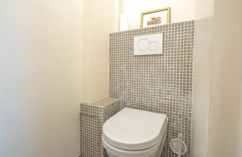 7th Arrondissement Apartment | Appartement Invalides avec Terrasse