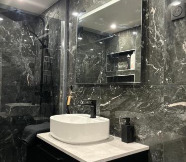 Drancy Apartment | Appartement jacuzzi d'exception - proche Paris