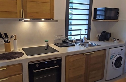 Carosse Apartment | Appartement La Terrasse - Magnificent view of Saint-Gilles les Bains