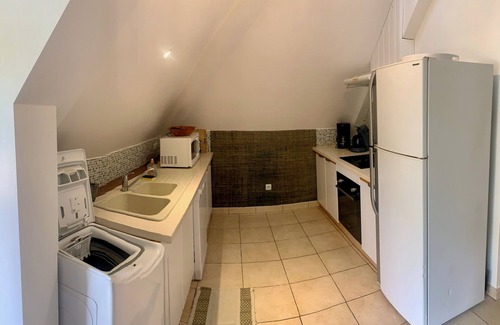 Piton Saint-Leu Apartment | Appartement le Guétali, T3 de 60m² à l'étage, 2 chambres. Vue jardin et mer