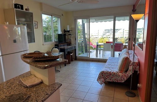 La Saline Les Bains Apartment | Appartement 'Le Margouillat' Face au Lagon Avec Jardin