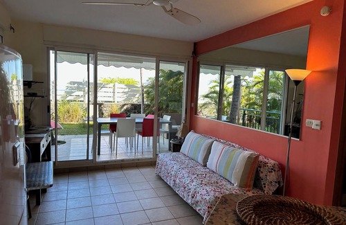La Saline Les Bains Apartment | Appartement 'Le Margouillat' Face au Lagon Avec Jardin