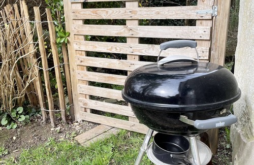 Senlis Apartment | Appartement Le Moulin with private garden