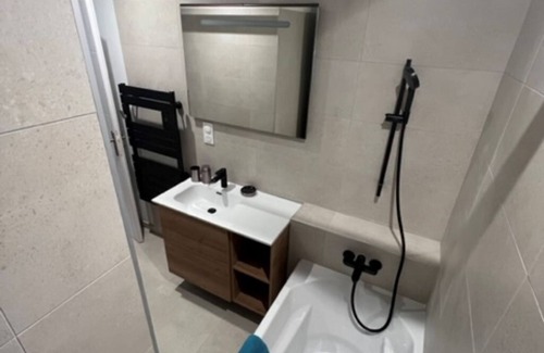 Montelimar Apartment | Appartement-loft de Centre-ville
