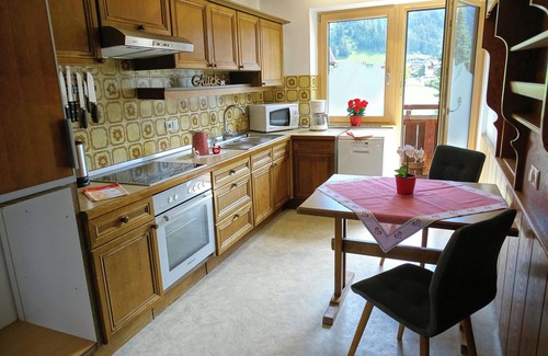 Mayrhofen Apartment | "Appartement Mayrhofen 10 Pers" Close to Several Ski Areas