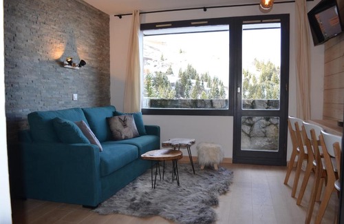 Meribel-Mottaret Apartment | Appartement MERIBEL-MOTTARET skis aux pieds