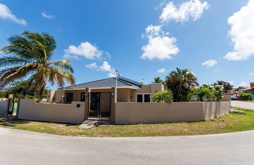 Willemstad Apartment | Appartement met terras in het hart van Curaçao