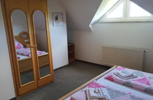 Hohenwarth Apartment | Appartement mit Terrasse mit Blick zu den Bayerwaldbergen