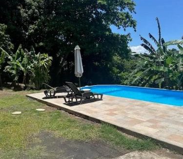 Circuit 1C1 Apartment | Appartement moderne à Petit-Bourg, 70 m², piscine privée